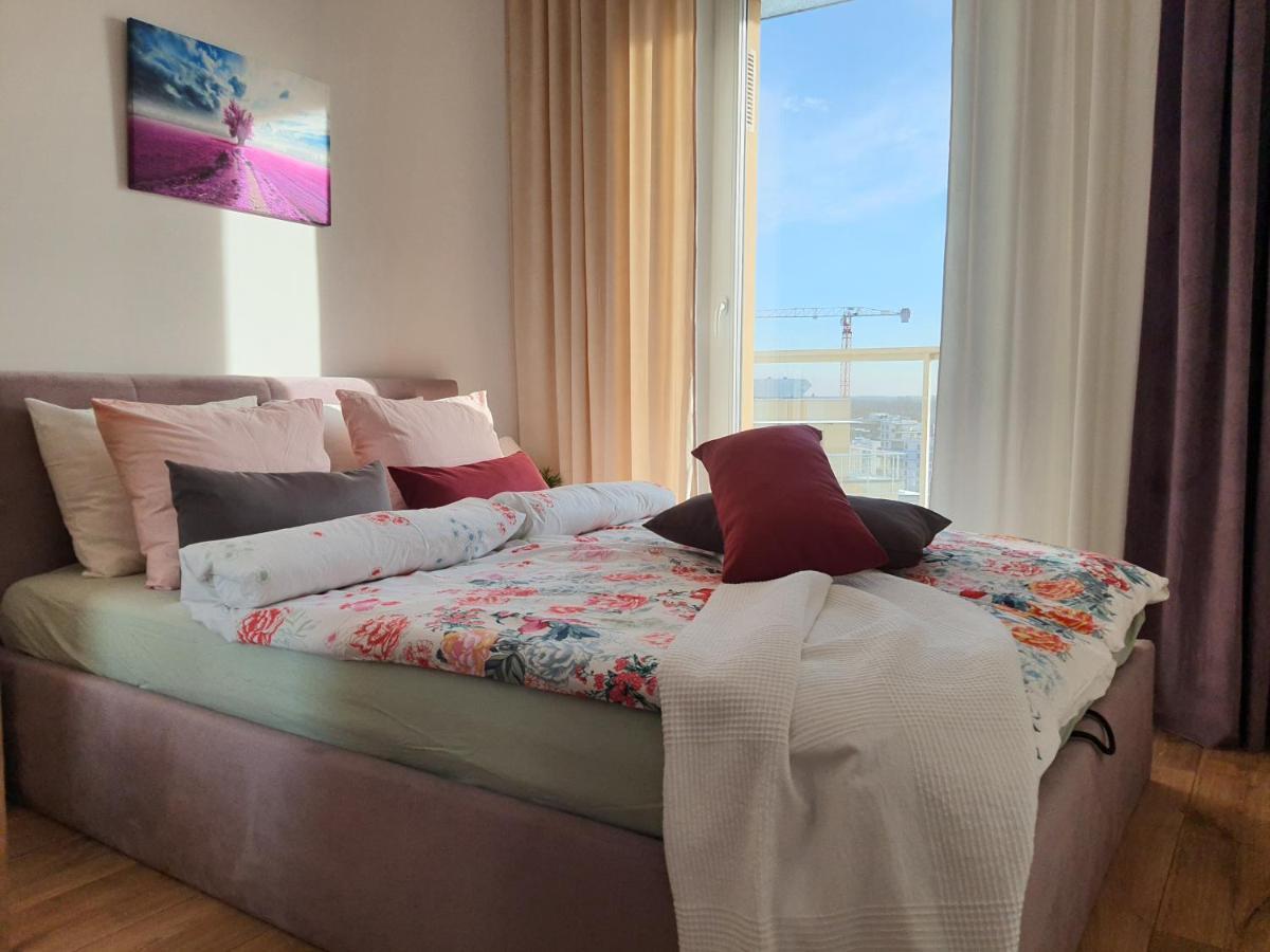 Apartament Krakowska Prestige Apartment Вроцлав Екстериор снимка