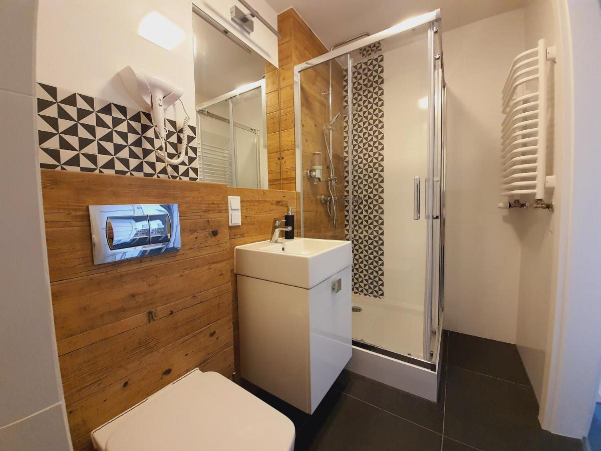 Apartament Krakowska Prestige Apartment Вроцлав Екстериор снимка