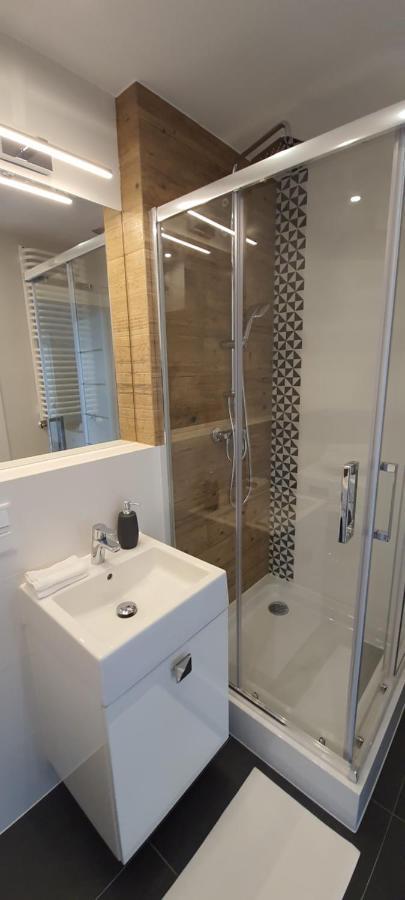 Apartament Krakowska Prestige Apartment Вроцлав Екстериор снимка